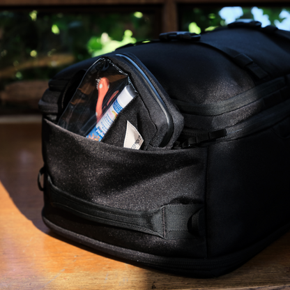 Black Dopp Kit